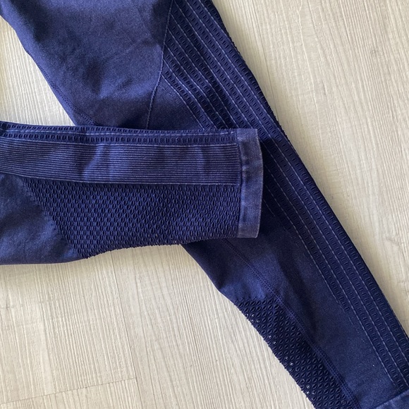 NWT Fabletics 2 pieces - Picture 8 of 10